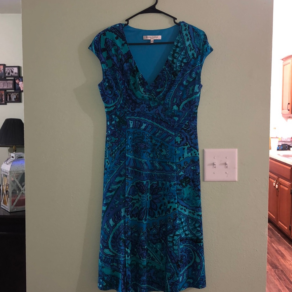 Sleeveless dress